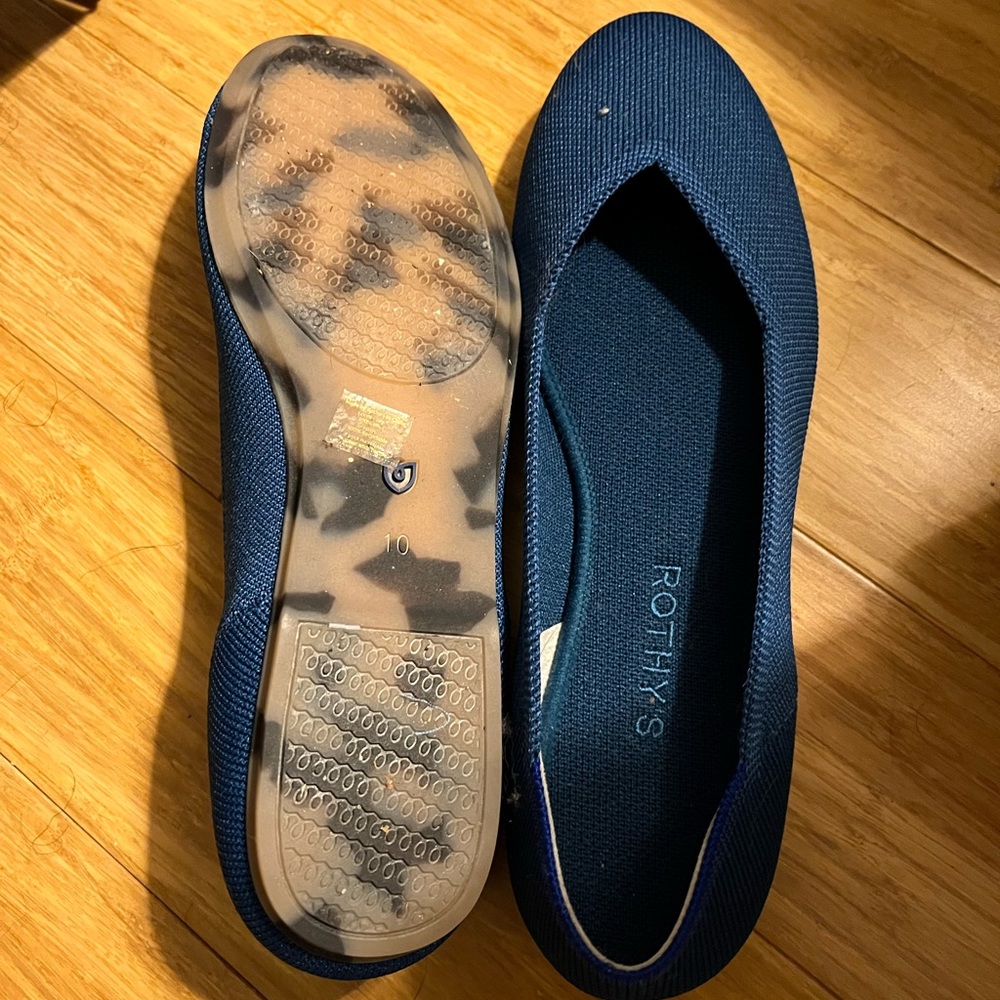 LIKE NEW blue Rothy’s